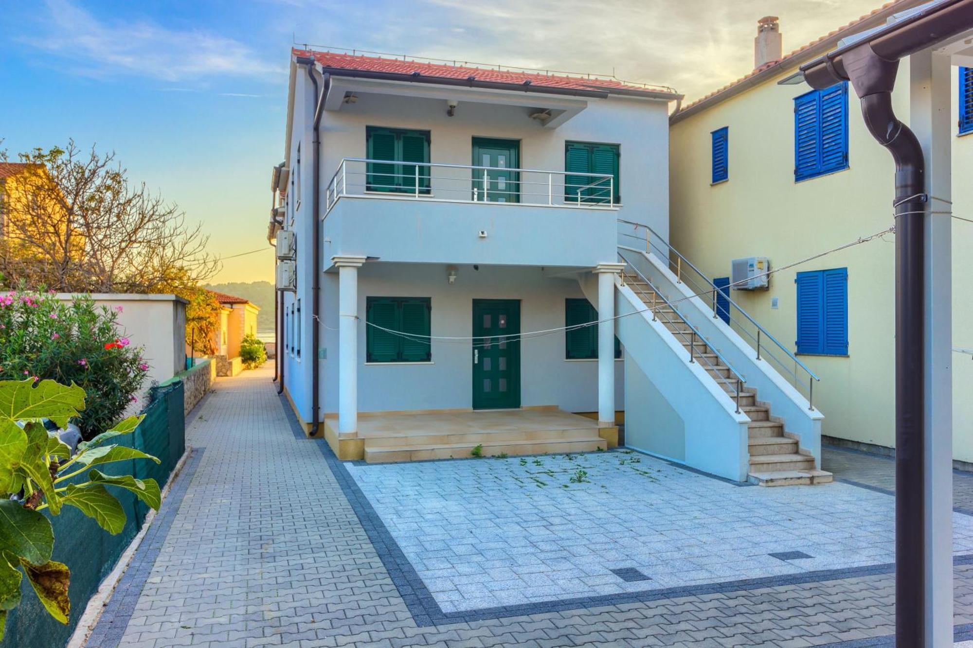 Apartmani Mato Pirovac Εξωτερικό φωτογραφία