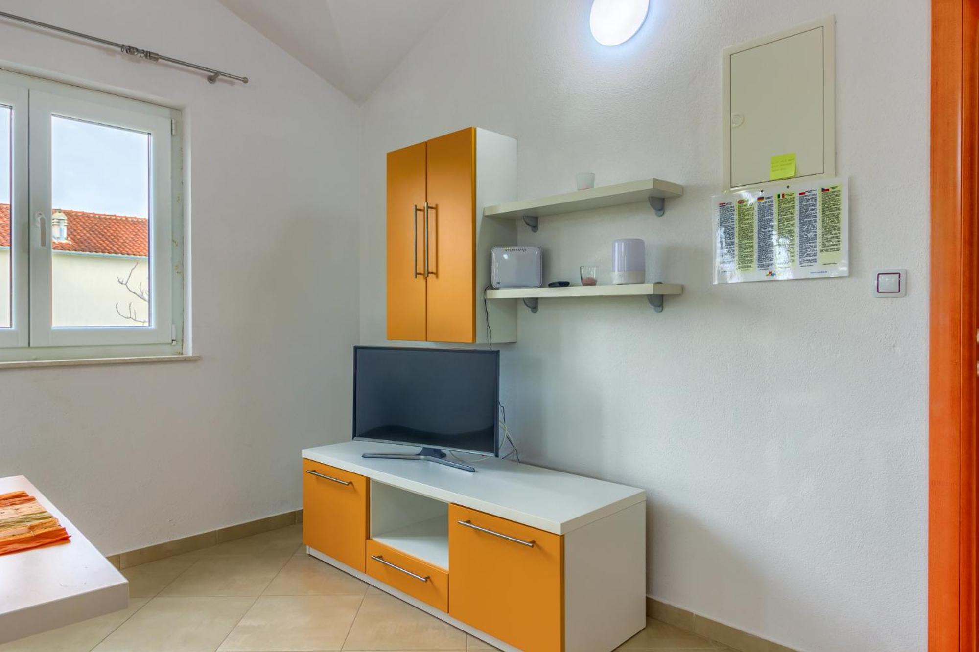 Apartmani Mato Pirovac Εξωτερικό φωτογραφία