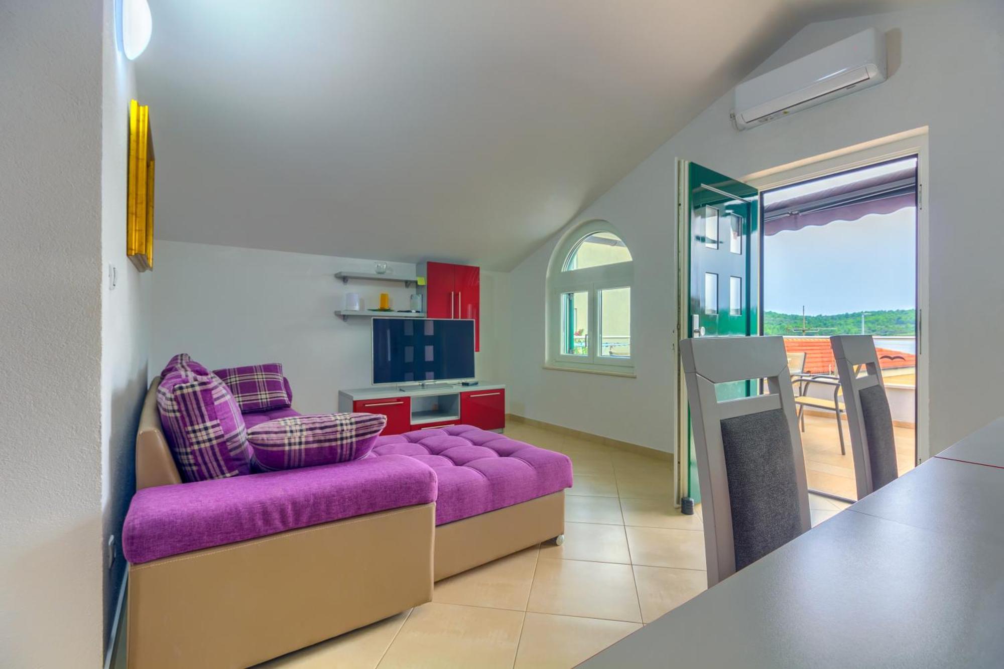 Apartmani Mato Pirovac Εξωτερικό φωτογραφία
